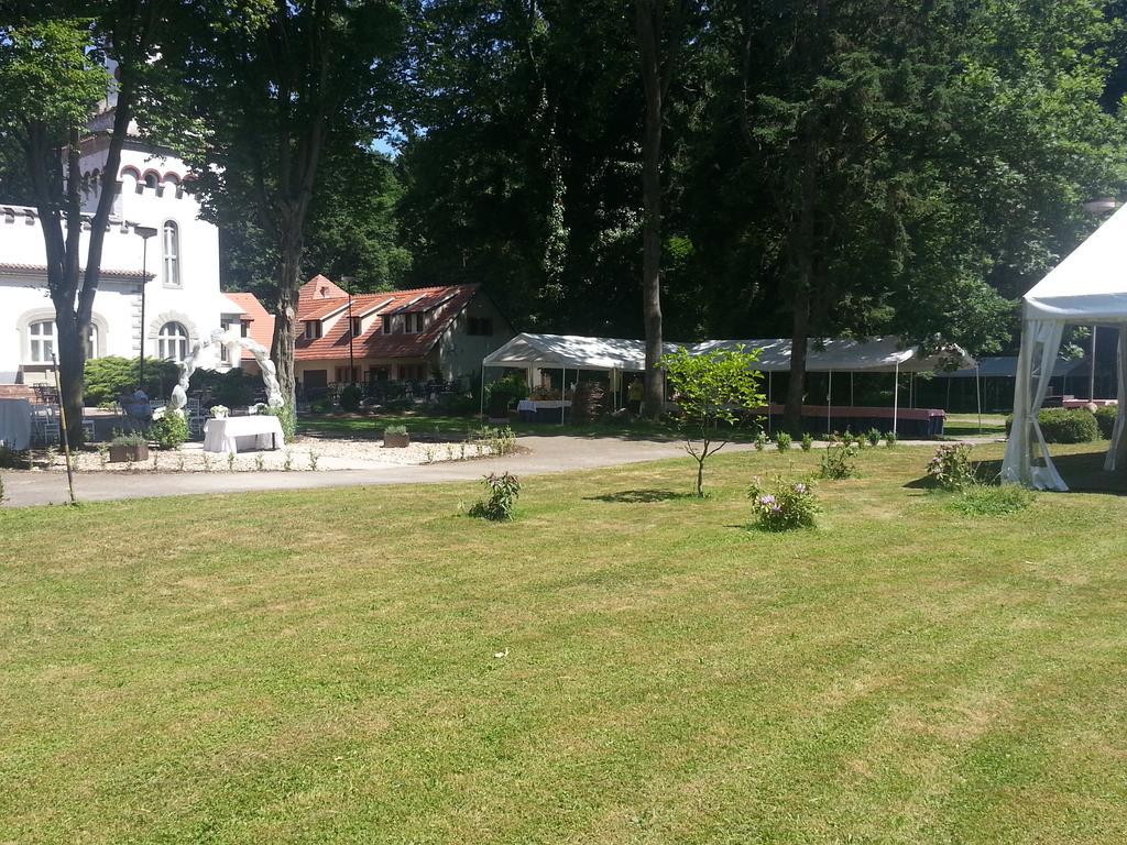 Siesta Rodinny Resort Παρντούμπιτσε Εξωτερικό φωτογραφία